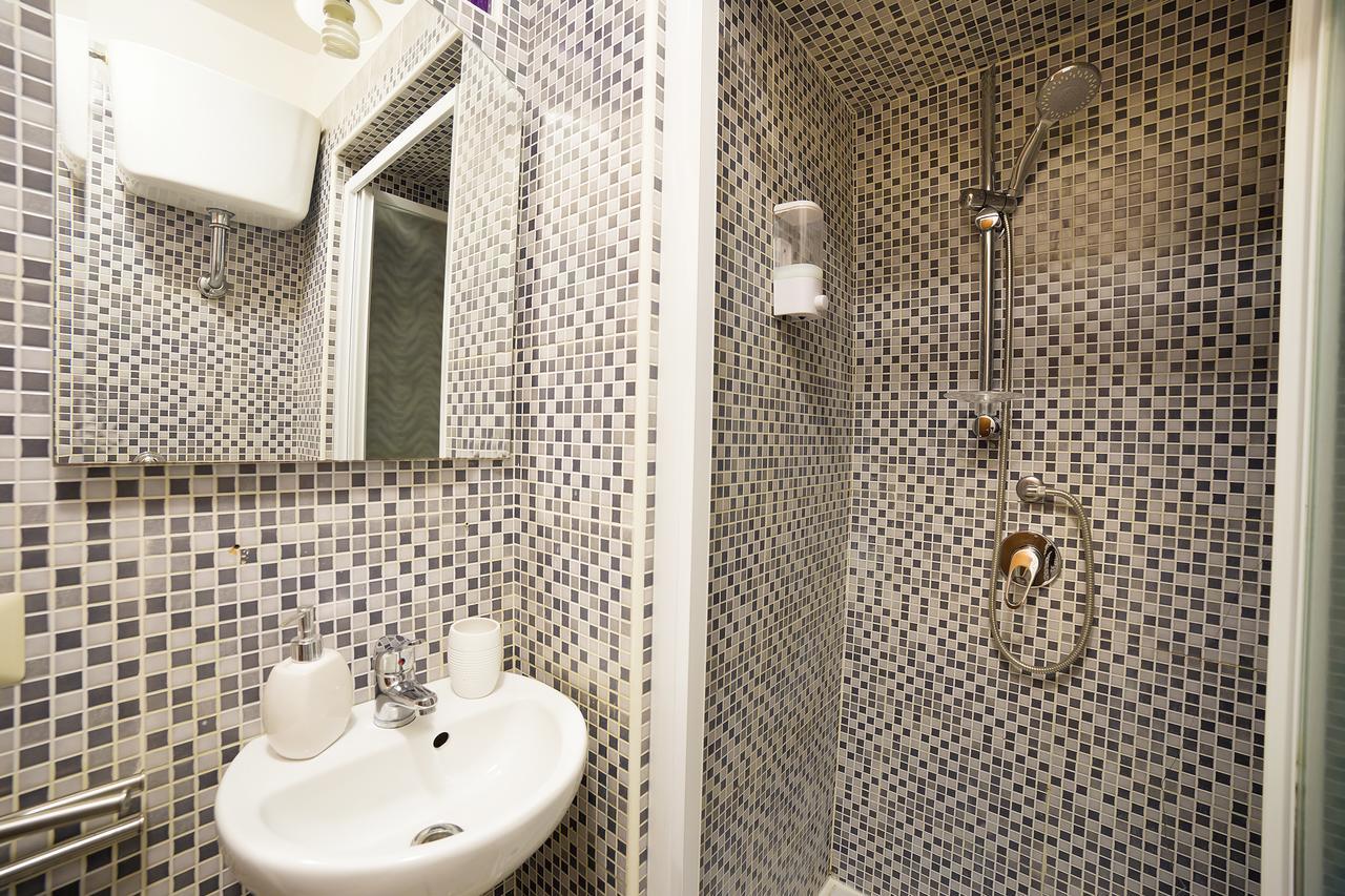 Affittacamere Le 4 Stagioni Centro Napoli