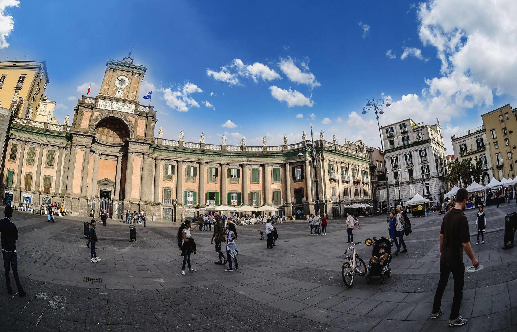 Le 4 Stagioni Centro Affittacamere Napoli