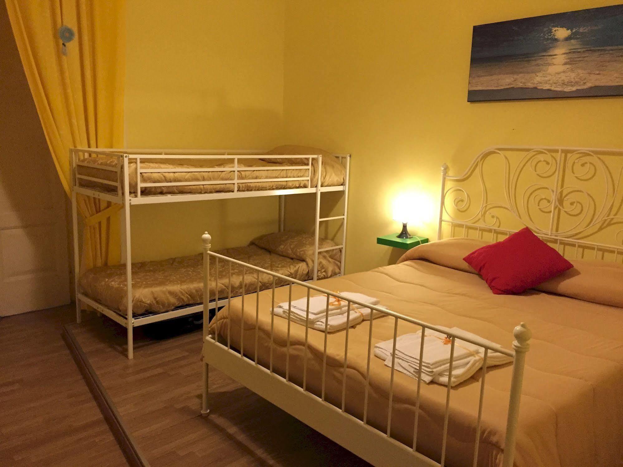 Le 4 Stagioni Centro Maison d'hôtes Naples